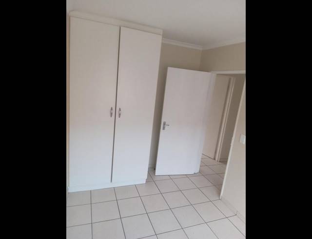 2 BEDROOM PROPERTY TO RENT IN KOSMOSDAL